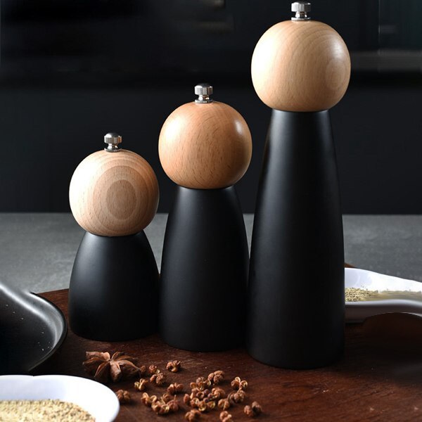 Ball salt pepper grinder