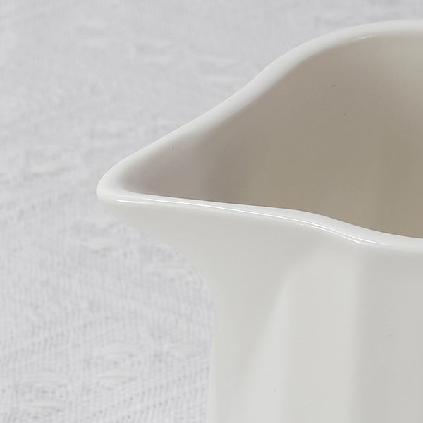 Contemporary ceramic ribbed drip pourover coffee set - Black & White - 400ml