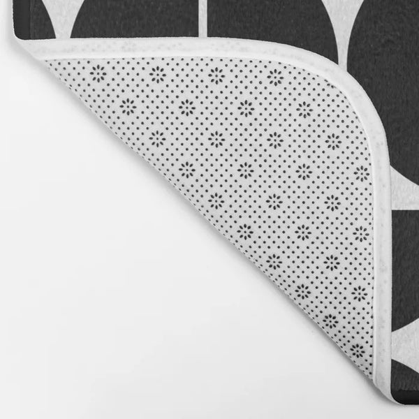 Modern non-slip soft geometric bath mat - Black and Whtie